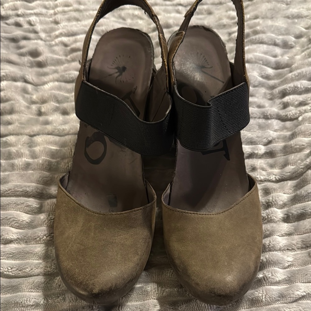 OTBT Brown Mules Comfort Clogs